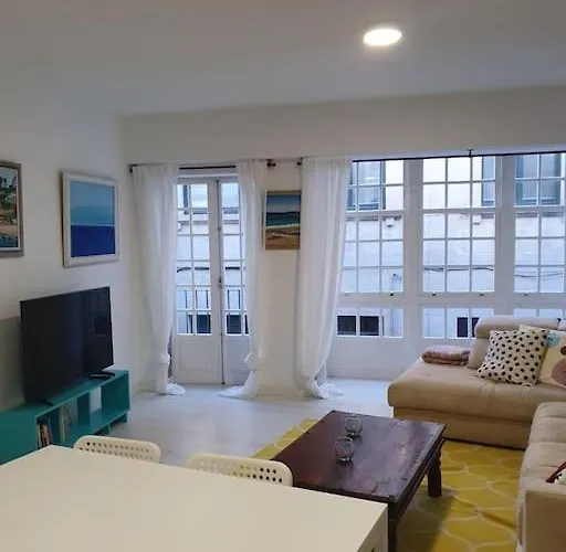 El Piso De Valle-inclan * بونتيفيذرا